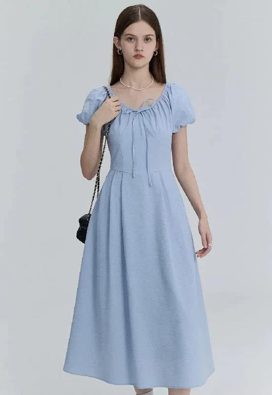 Sophisticated Gathered-Waist Midi Dress with Flutter Sleeves