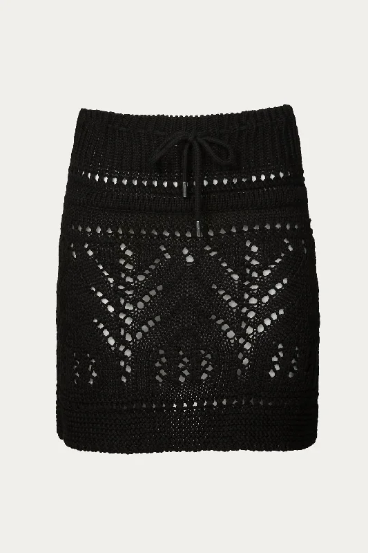 crochet-knit-mini-skirt-in-black